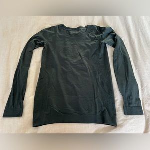 Women’s Lululemon, Size 2, Dark Olive, Swiftly Relaxed Long Sleeve
